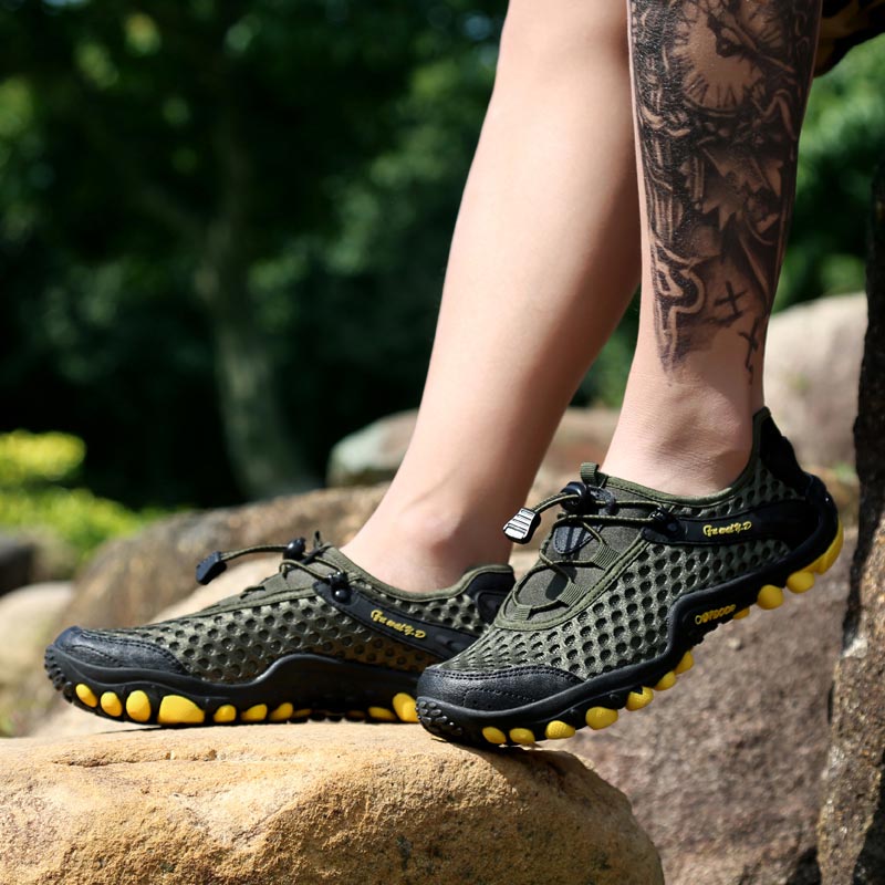 trekking mountain mens sports  - đánh giá và giá Streetwear Brand With White Flowers